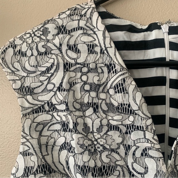 NWT 7th Avenue Lace Striped Peplum Blouse Size M - Picture 7 of 11